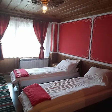 Konukevi къща ради