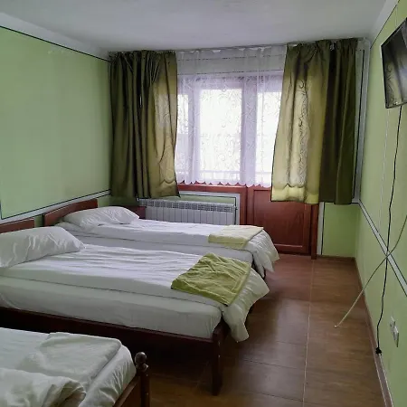 къща ради Konukevi
